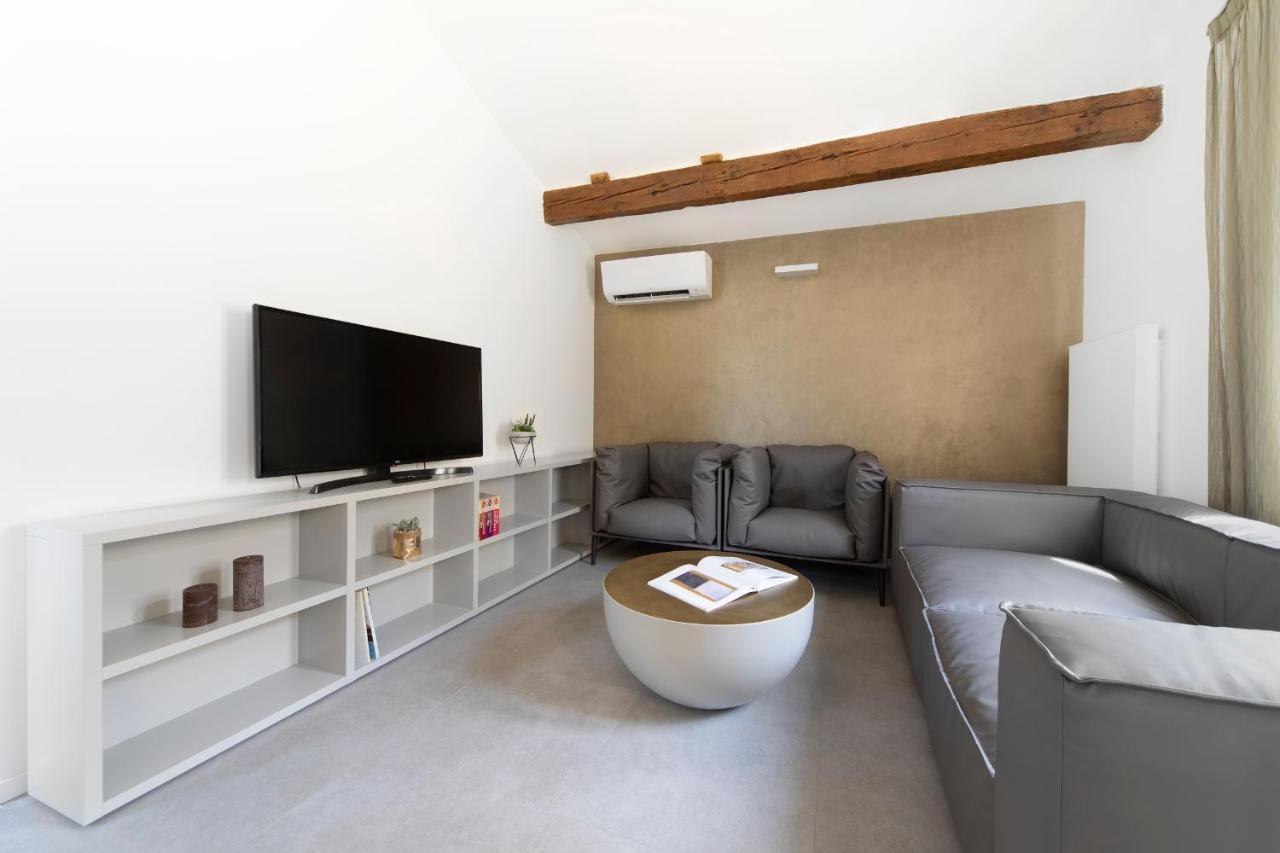 UR-NEST Indipendenza Apartment Bologna Bagian luar foto